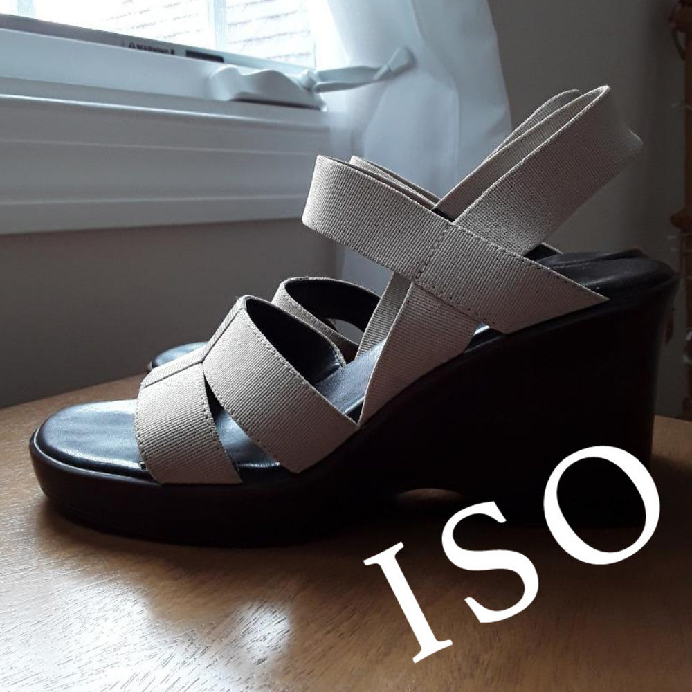 //ISO// NOT FOR SALE AEROSOLES WEDGES